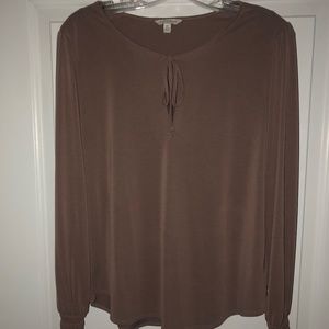 Keyhole opening with tie Long sleeve blouse size s/p